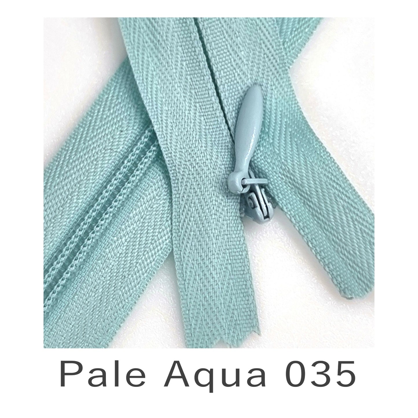 Concealed Zip Pale Aqua 035