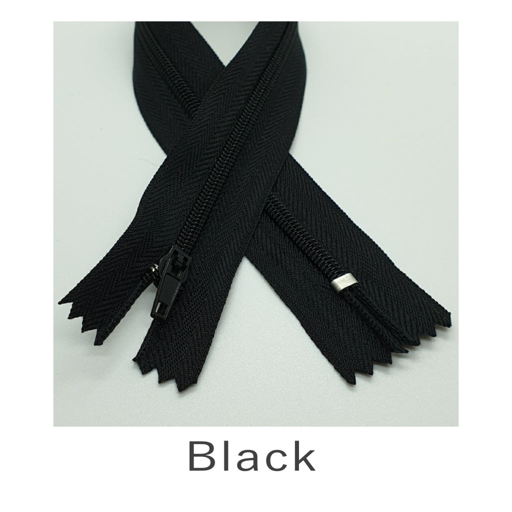 No.3 Cushion Zip Black